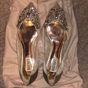 Badgley Mischka Flats